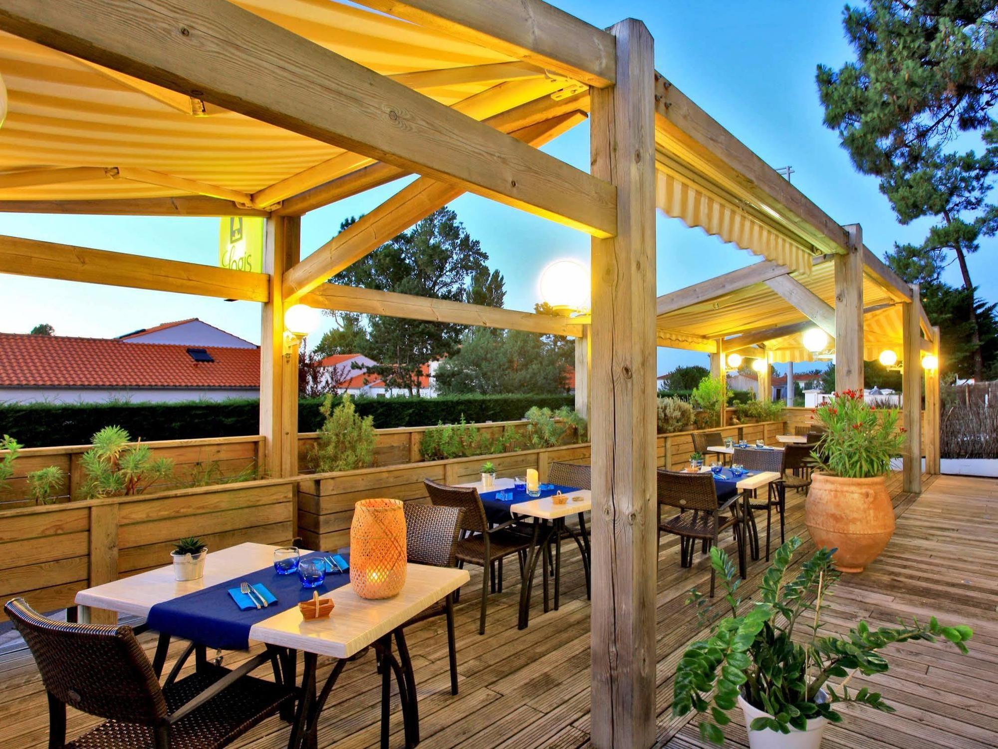 Logis Les Cols Verts Hotel 3*